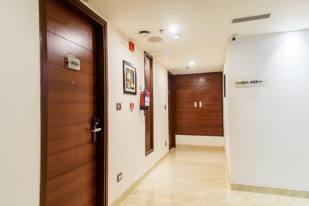 Hotel Ascent Biz Noida Exterior photo